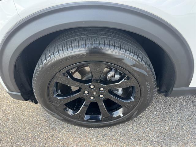 2024 Ford Explorer ST-Line