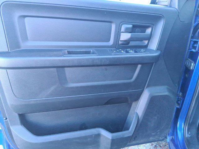 2019 Ram 1500 Big Horn/Lone Star Crew Cab 4x4 57 Box