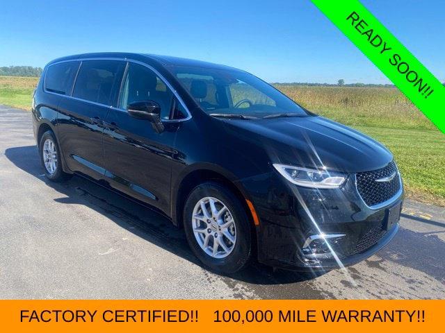 2025 Chrysler Pacifica Select for sale in Pulaski, WI
