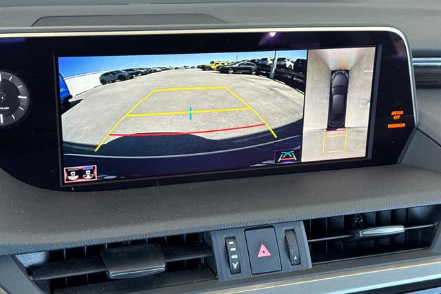 2021 Lexus ES ES 300h Luxury