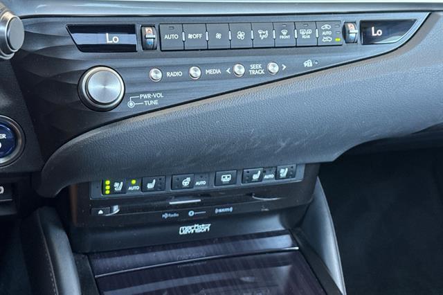 2021 Lexus ES ES 300h Luxury