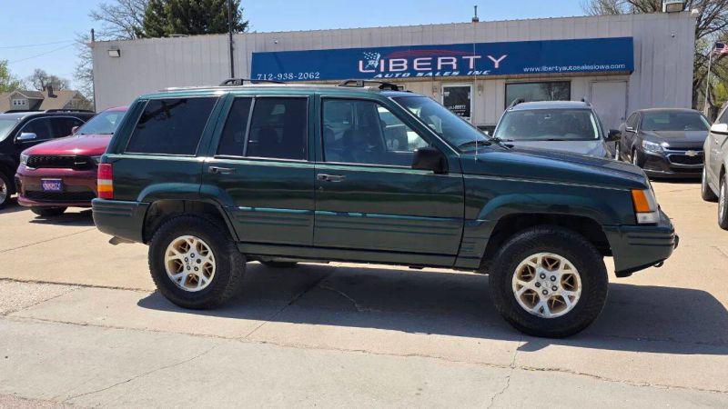 1997 Jeep Grand Cherokee Limited for sale in Merrill, IA