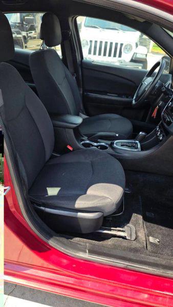 2014 Chrysler 200 LX