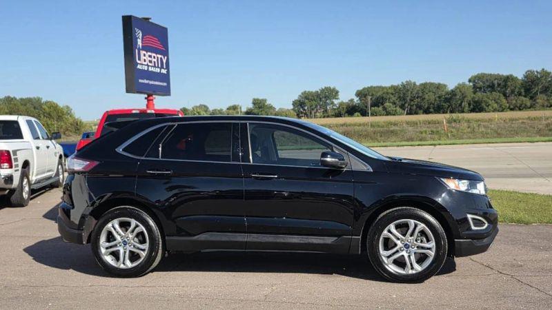 2017 Ford Edge Titanium