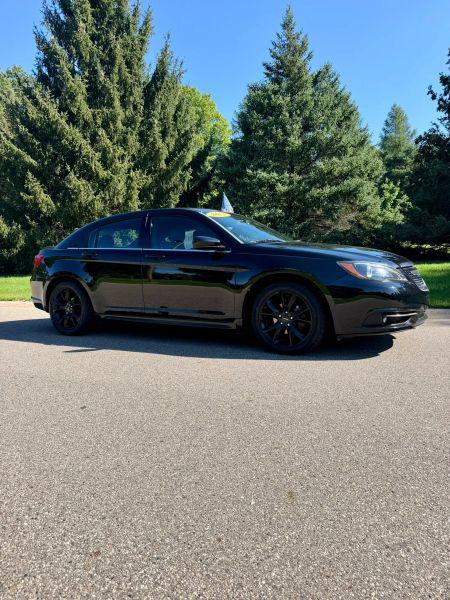 2013 Chrysler 200 Limited for sale in Grand Rapids, MI