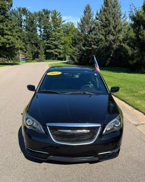 2013 Chrysler 200 Limited