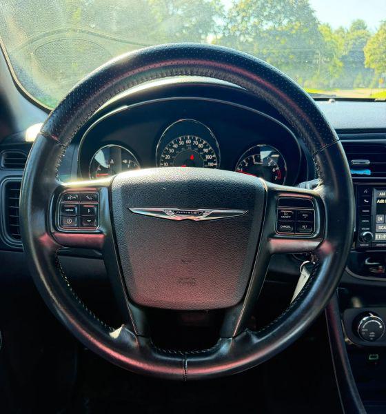 2013 Chrysler 200 Limited