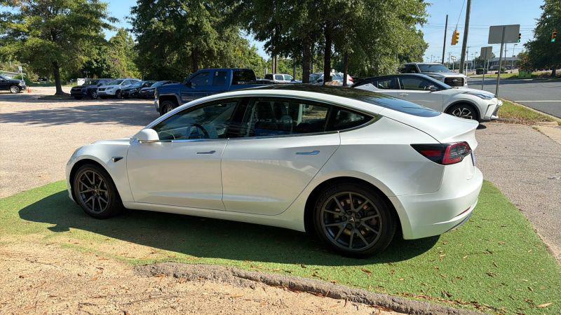 2020 Tesla Model 3 Standard Range Plus Rear-Wheel Drive