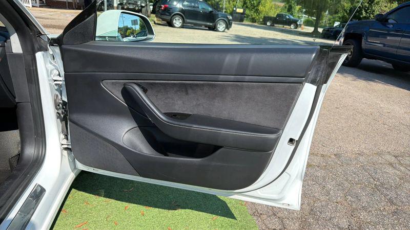 2020 Tesla Model 3 Standard Range Plus Rear-Wheel Drive