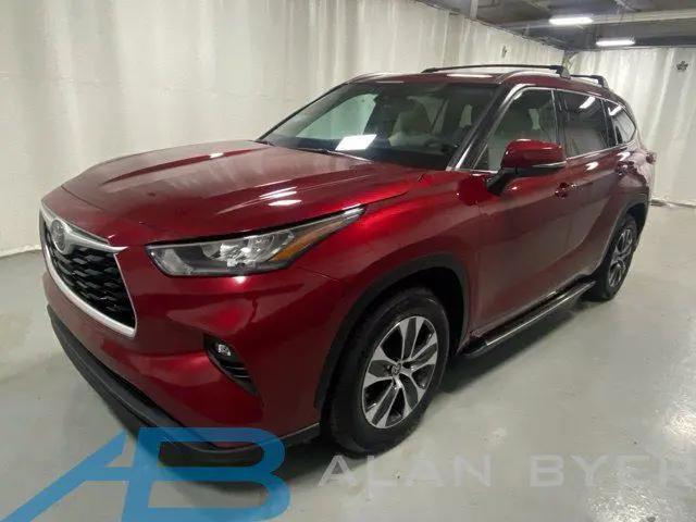 2020 Toyota Highlander XLE for sale in Syracuse, NY
