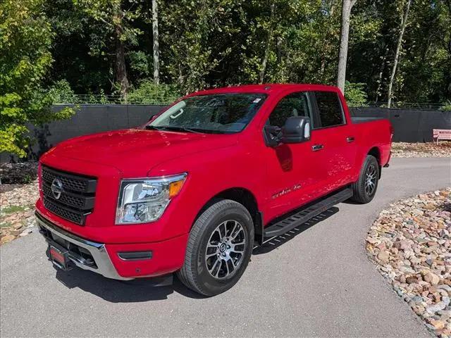 2020 Nissan Titan Crew Cab SV 4x4 for sale in Kansas City, MO