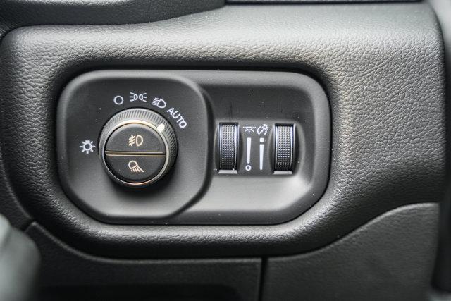 2026 Ram 1500 Big Horn Crew Cab 4x4 64 Box