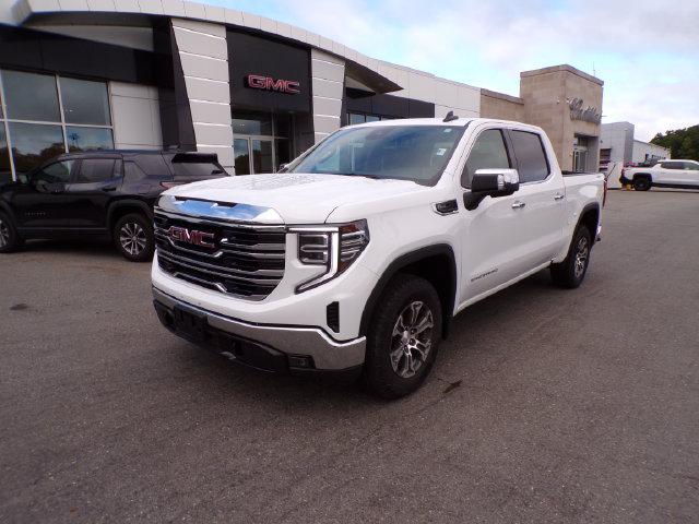 2025 GMC Sierra 1500 4WD Crew Cab Short Box SLT for sale in Auburn, MA