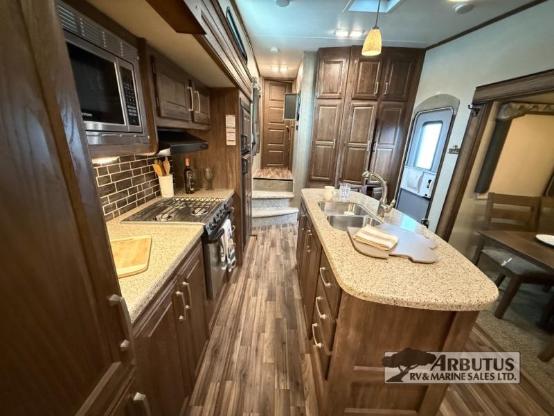 2017 Keystone RV Cougar 333MKS FIFTH WHEEL