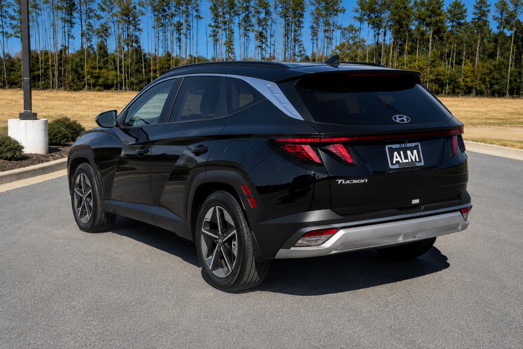 New 2026 Phantom Black HYUNDAI SEL Plus FWD image 9