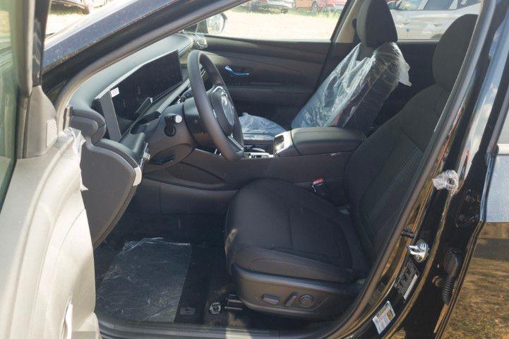 New 2026 White Pearl HYUNDAI SEL Plus FWD image 14