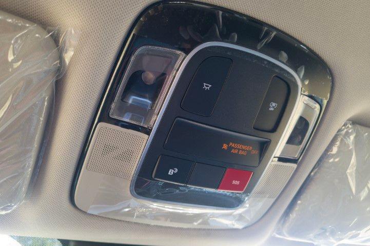 New 2026 White Pearl HYUNDAI SEL Plus FWD image 30