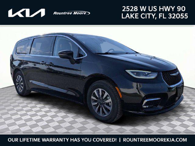 2023 Chrysler Pacifica Hybrid Touring L for sale in Lake City, FL