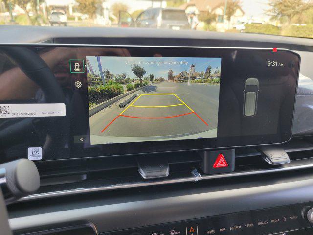 2027 Kia Carnival LXS