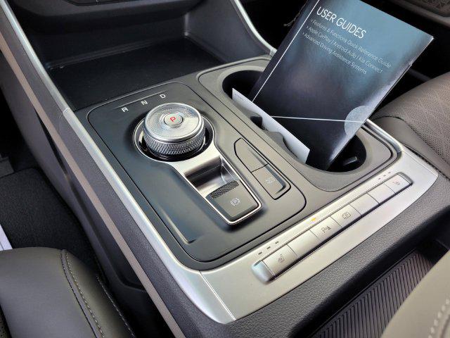 2027 Kia Carnival LXS