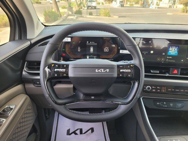 2027 Kia Carnival LXS