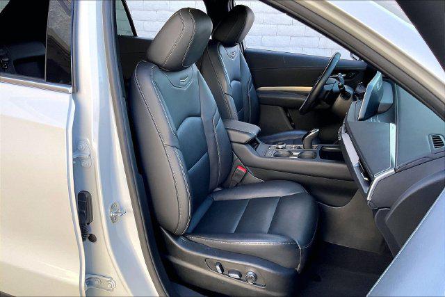 2024 Cadillac XT4 FWD Premium Luxury