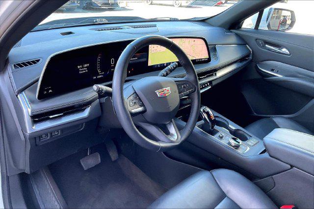 2024 Cadillac XT4 FWD Premium Luxury