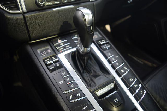 2018 Porsche Macan Base