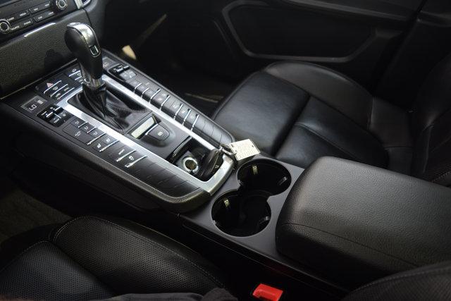 2018 Porsche Macan Base