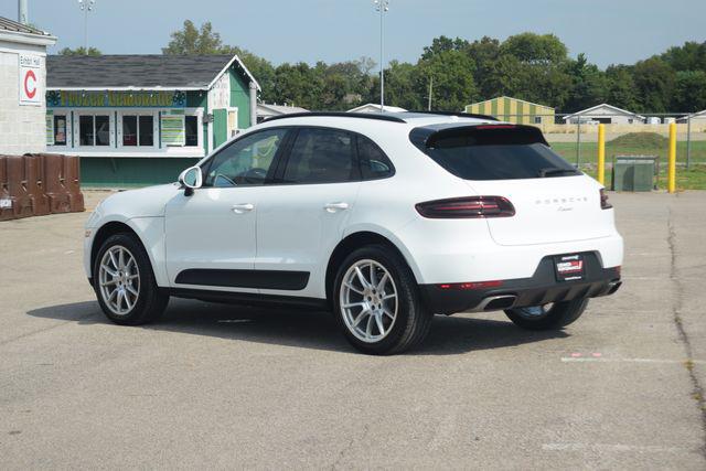 2018 Porsche Macan Base