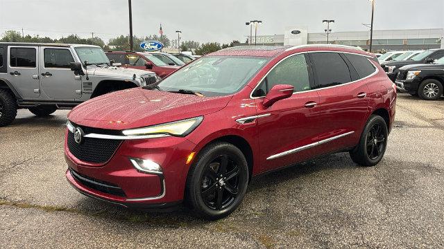 2023 Buick Enclave Essence AWD