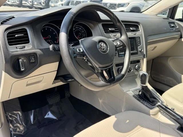 2015 Volkswagen Golf SportWagen TSI S 4-Door 2015 Volkswagen Golf SportWagen TSI S 4-Door