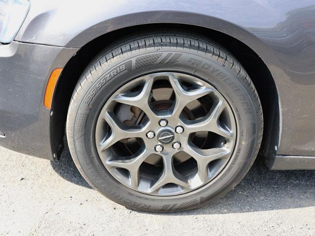 2017 Chrysler 300 300S AWD