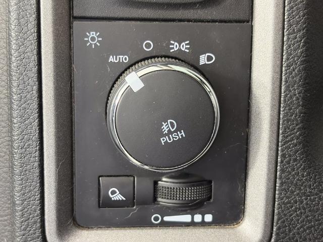 2018 Ram 1500 Express Quad Cab 4x4 64 Box