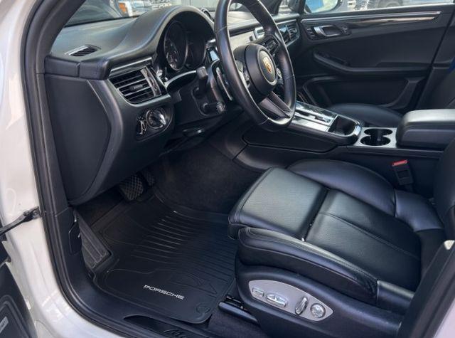 2023 Porsche Macan T