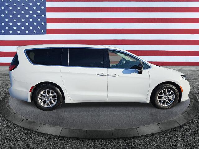 2024 Chrysler Pacifica Touring L 2024 Chrysler Pacifica Touring L