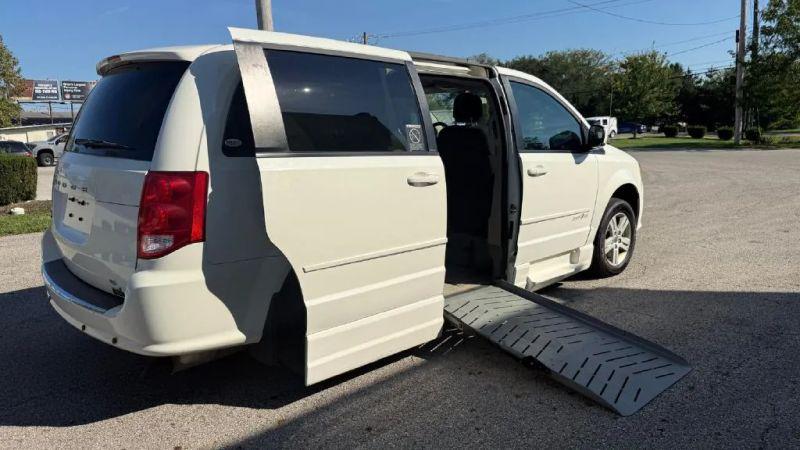 2012 Dodge Grand Caravan SXT for sale near Columbus, OH