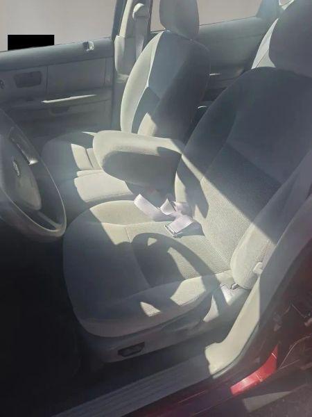 2005 Ford Taurus SE