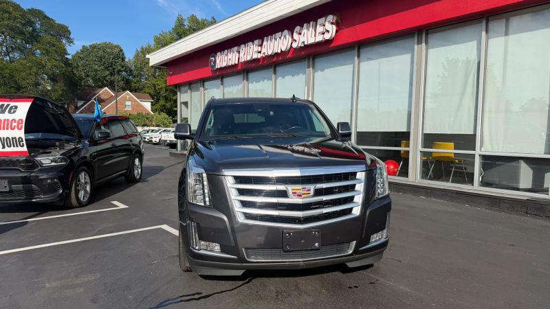 2017 Cadillac Escalade ESV Luxury for sale in Eastpointe, MI