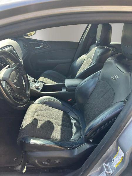 2015 Chrysler 200 S