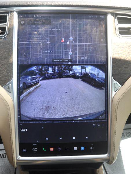 2014 Tesla Model S 85