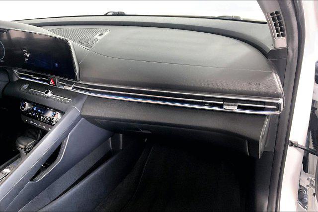 Used 2022 Hyundai Elantra Limited For Sale in Millington, TN