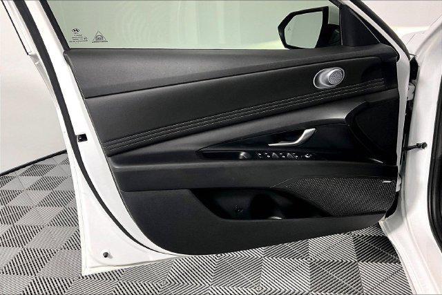 Used 2022 Hyundai Elantra Limited For Sale in Millington, TN