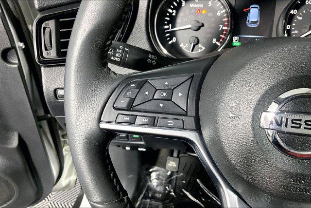 Used 2017 Nissan Rogue SV For Sale in Olive Branch, MS