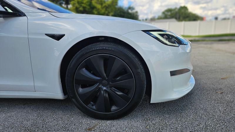 2023 Tesla Model S Standard Range