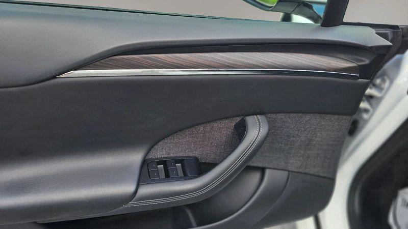 2023 Tesla Model S Standard Range