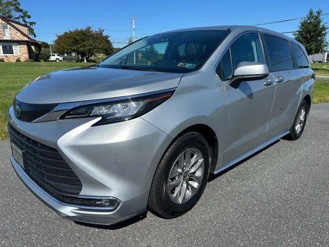 2022 Toyota Sienna XLE for sale in Ephrata, PA