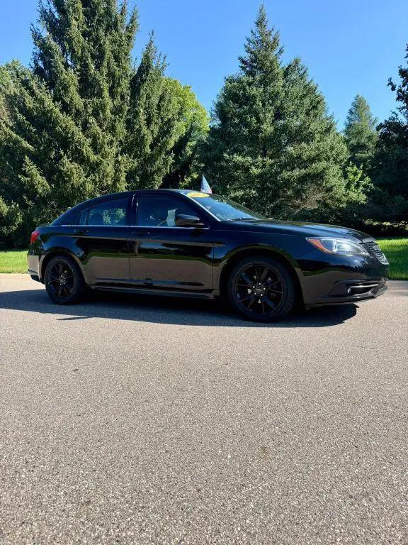 2013 Chrysler 200 Limited for sale in Grand Rapids, MI