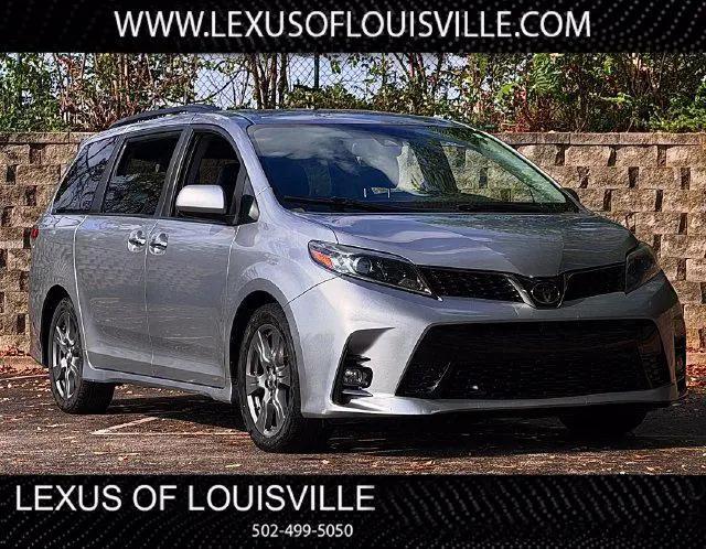 2018 Toyota Sienna SE 8 Passenger for sale in Louisville, KY