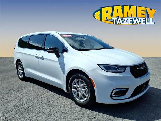 2025 Chrysler Pacifica Select for sale in Tazewell, VA
